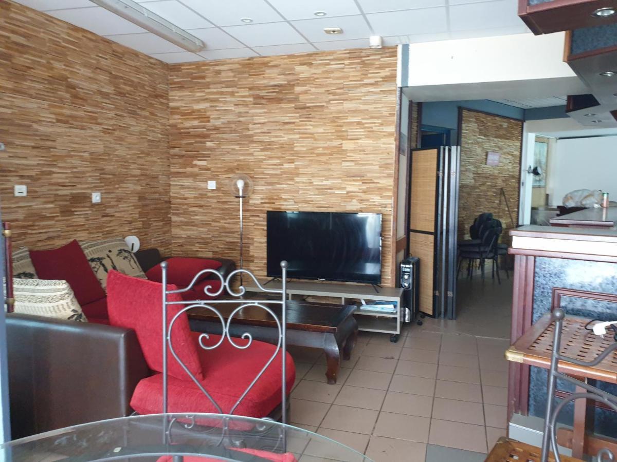 Ty Keramor Hopital-Camfrout ภายนอก รูปภาพ
